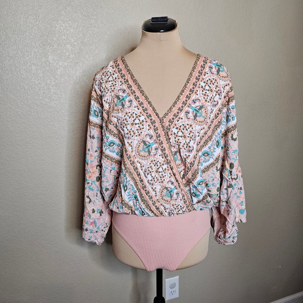 Entro Womens Pink Floral Print Surplice Dolman Kimono Sleeve Bodysuit Medium